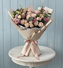 Букет цветов из:  Розы и Лизиантусы в Бродовом