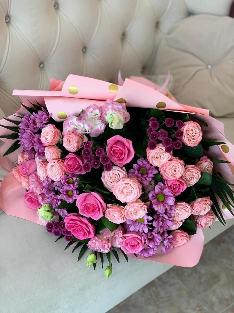 Букет цветов из: Хризантемы, Розы и Лизиантусы в Бродовом