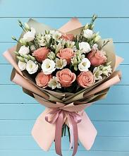 Букет цветов из:  Розы, Альстромерии и Лизиантусы в Бродовом