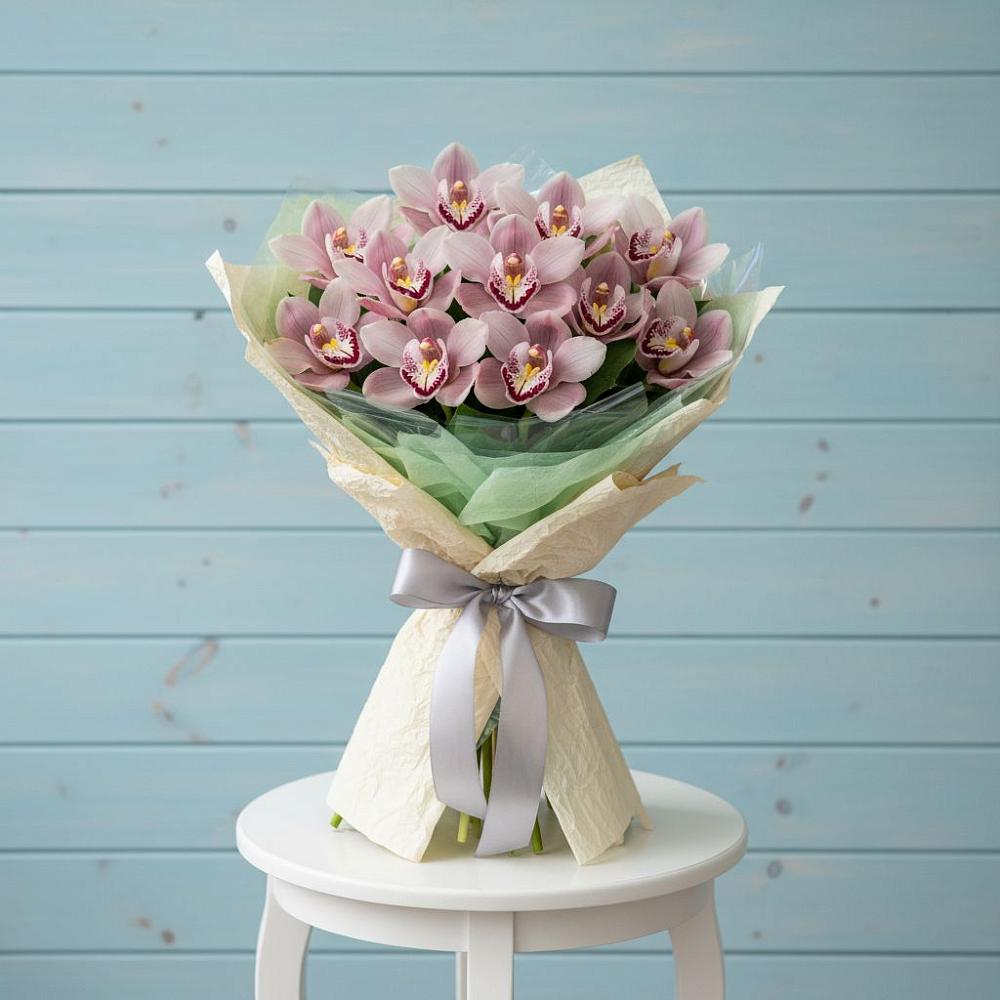 Букет цветов из: Орхидеи и Розы в Бродовом