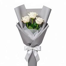 Букет 3 белые розы в Бродовом