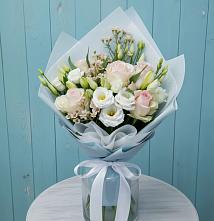 Букет цветов из:  Розы и Лизиантусы #REPLACE_PRED# Бродовом
