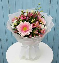 Букет цветов из:  Герберы, Альстромерии и Лизиантусы #REPLACE_PRED# Бродовом