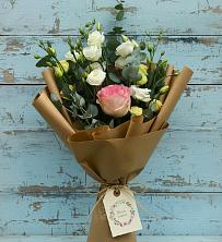 Букет цветов из:  Розы и Лизиантусы в Бродовом