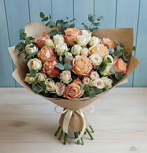 Букет цветов из:  Альстромерии и Розы в Бродовом