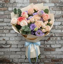 Букет цветов из:  Розы, Лизиантусы и Гвоздики в Бродовом